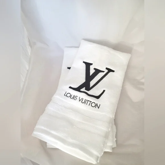 Embroidered LV Hand Towel Set - Picture 2 of 3